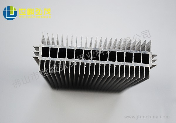 選擇鋁型材散熱器優劣情況的判別辦法